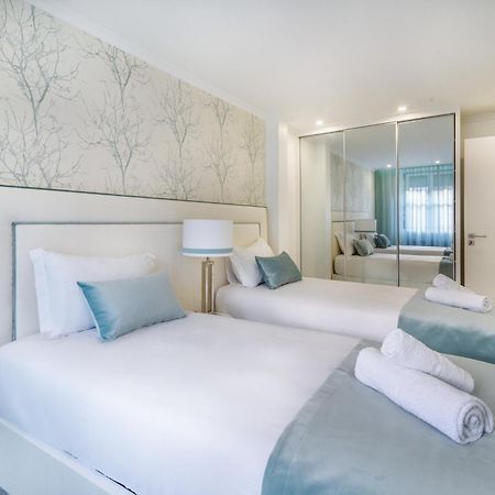 Whome City Chic Escape: Your Stylish Haven In Downtown Lisbon Bagian luar foto