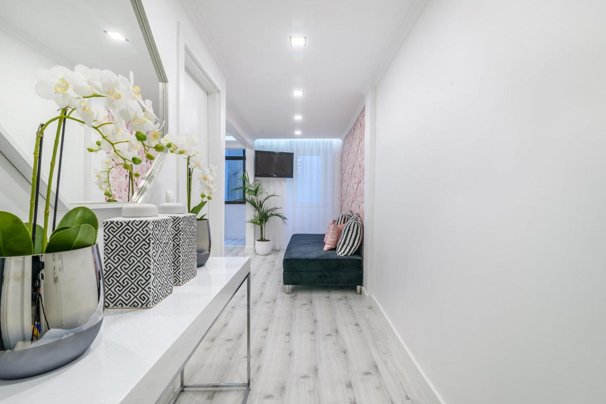 Whome City Chic Escape: Your Stylish Haven In Downtown Lisbon Bagian luar foto