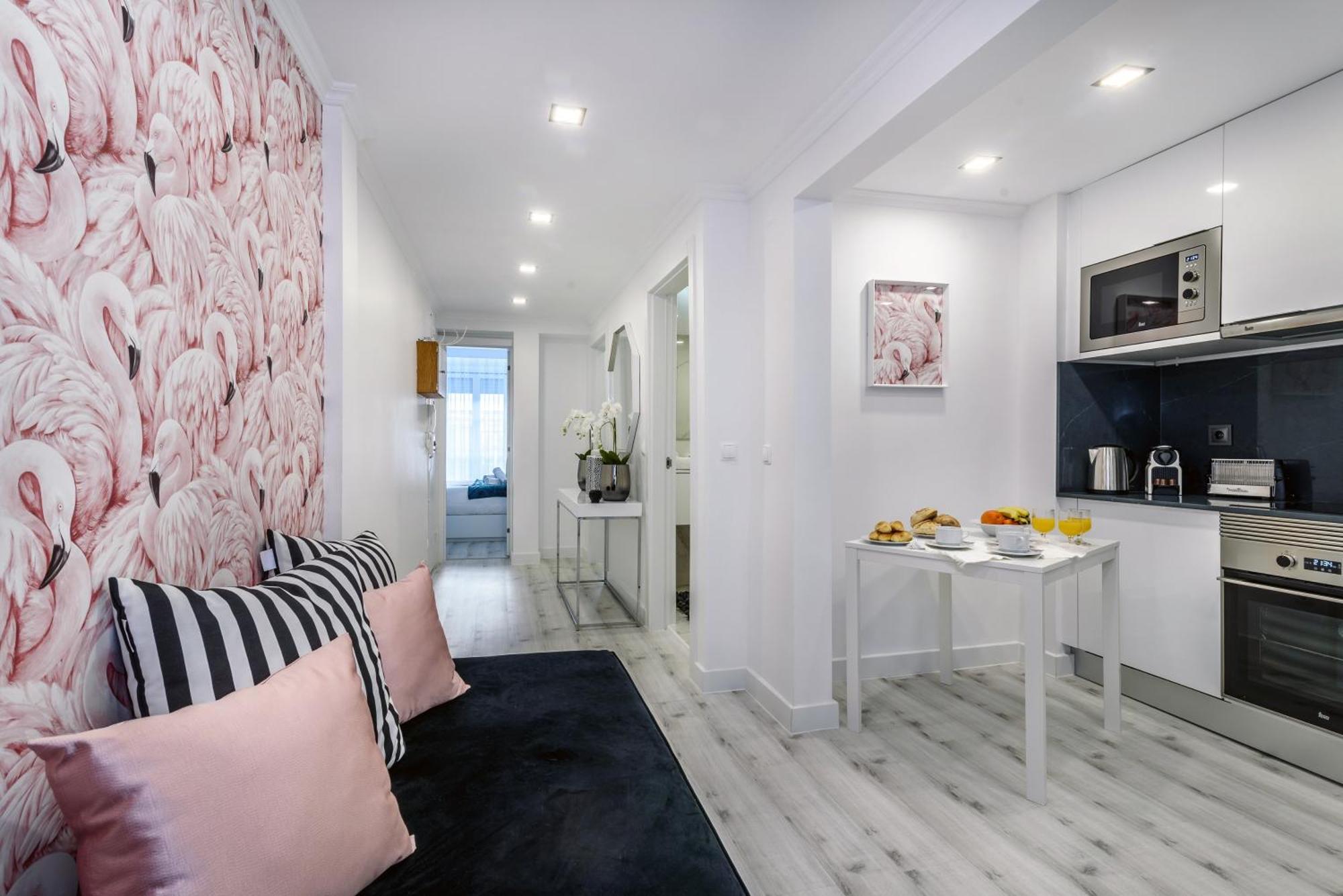 Whome City Chic Escape: Your Stylish Haven In Downtown Lisbon Bagian luar foto